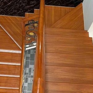 Sàn gỗ cầu thang CT11