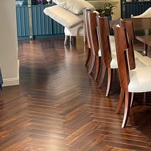 Sàn gỗ xương cá chiu liu cao cấp