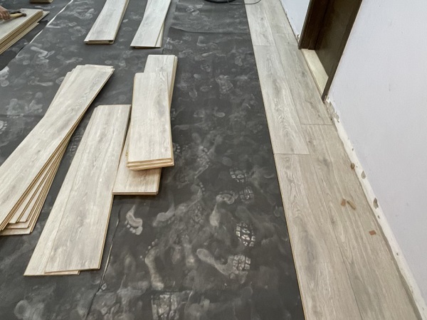 Lát sàn gỗ châu Âu Pháp cao cấp chính hãng