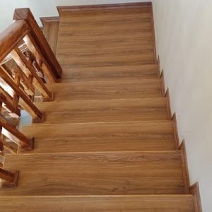 Sàn gỗ cầu thang CT3