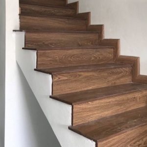 Sàn gỗ cầu thang CT5