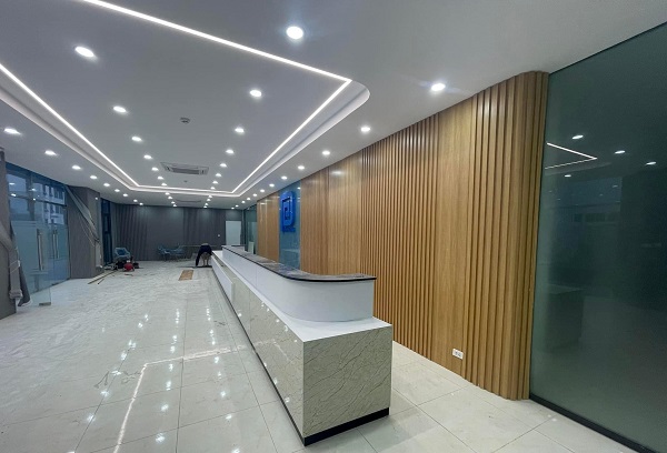 Ốp tường sảnh lễ tân