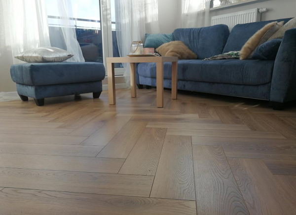 Sàn gỗ xương cá AlsaFloor 529