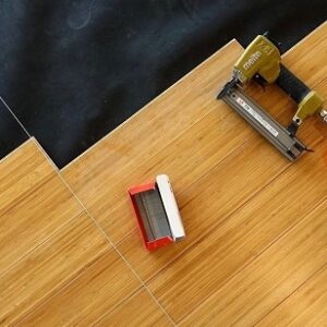 Sàn tre ép nghiêng màu cafe