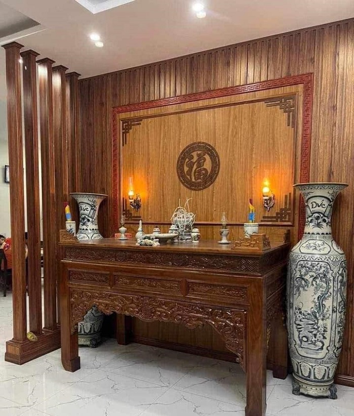 Lam ốp nhựa giả gỗ phòng thờ
