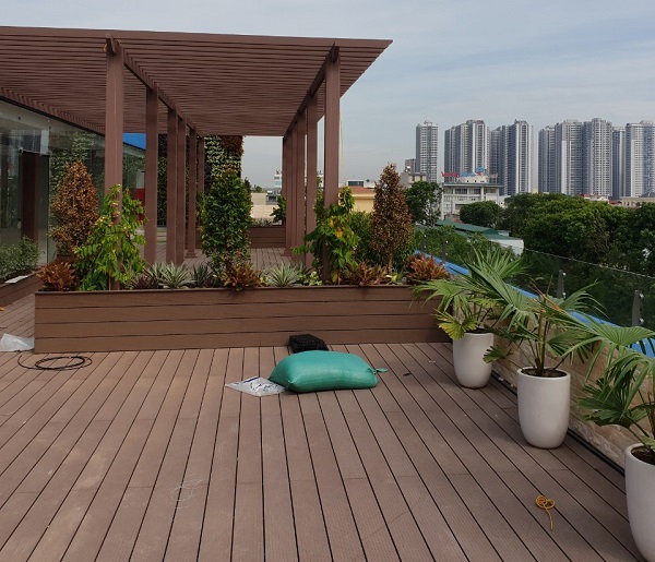 Sàn gỗ Sân vườn kết hợp Pergolar