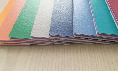 Vinyl sport flooring