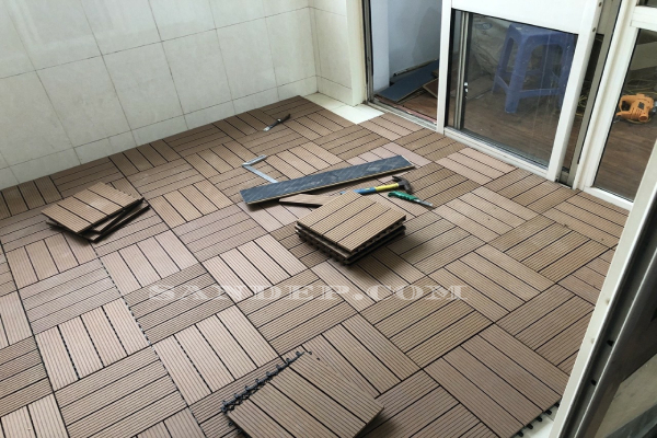 gỗ vỉ lát ban công
