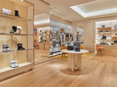 Lát sàn gỗ Malaysia showroom