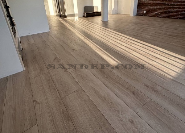 Thi công sàn gỗ AlsaFloor biệt thự