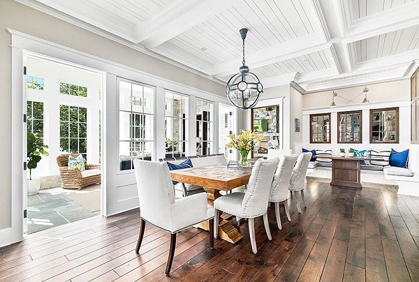 Sàn gỗ walnut lát sàn biệt thự