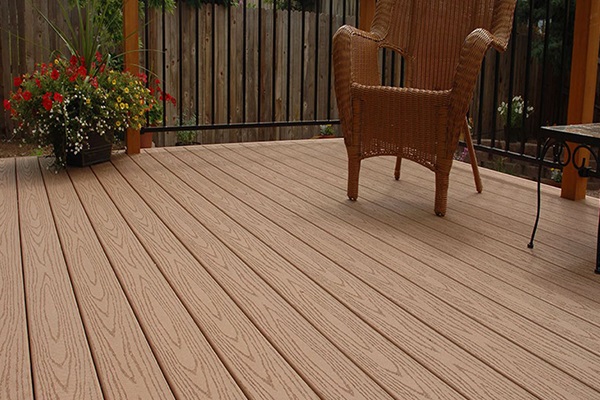 sàn nhựa ngoài trời hobiwood giá rẻ
