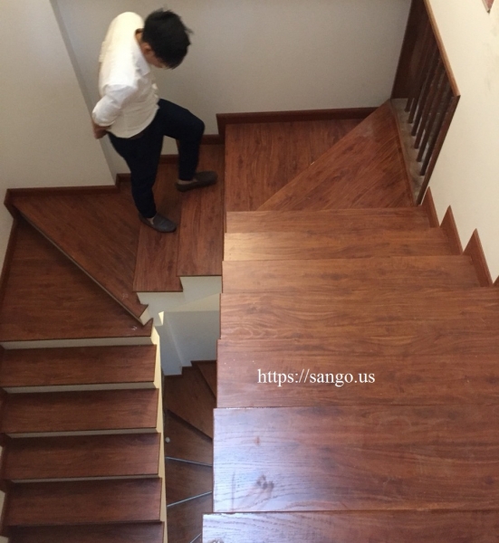 làm mặt bậc cầu thang gỗ công nghiệp