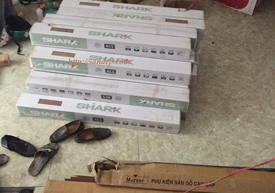 sàn gỗ Shark M05