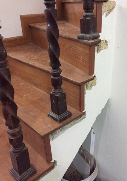 mặt bậc cầu thang gỗ công nghiệp
