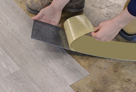 Miếng sàn nhựa tự dán vân gỗ
