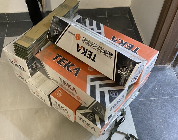 thi công sàn gỗ xương cá teka a01