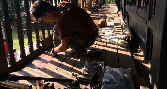 thi công lắp đặt sàn ngoài trời