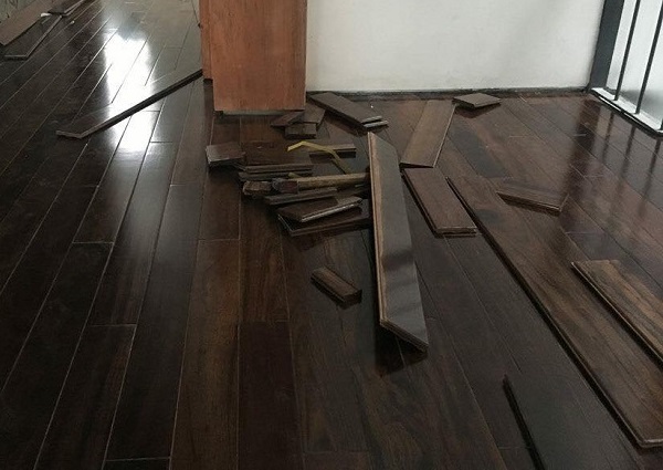 thi công sàn gỗ chiu liu giá rẻ