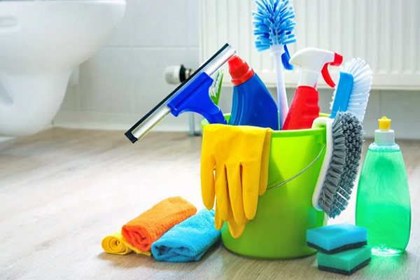 Dụng cụ cọ rửa, lau chùi nhà vệ sinh