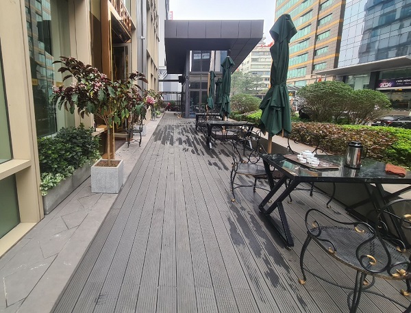giá sàn gỗ ngoài trời Tecwood