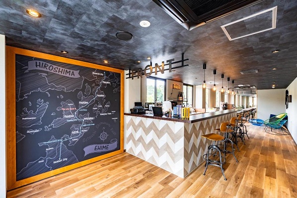 Lắp sàn gỗ quán cafe