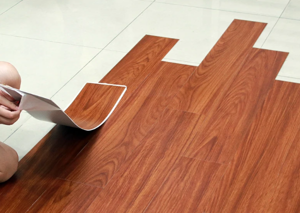 lát sàn nhựa tự dán giá rẻ hà nội
