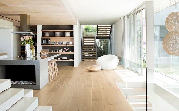 Lát sàn gỗ căn hộ Duplex