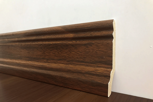 len chân tường nhựa giá rẻ