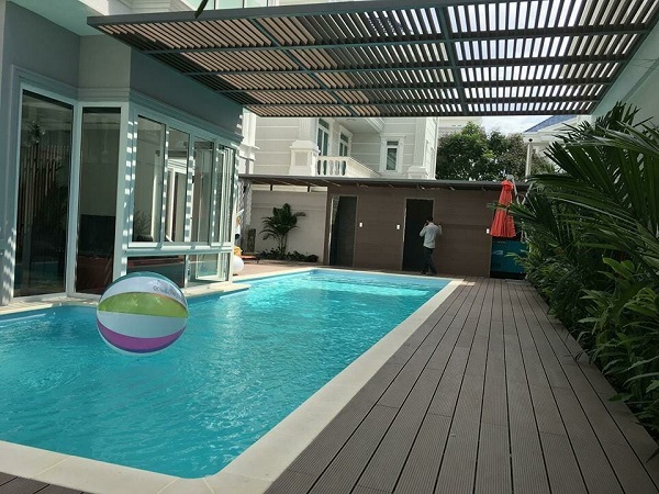 mái hiên biệt thự