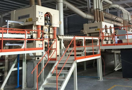nhà máy sản xuất sàn gỗ công nghiệp
