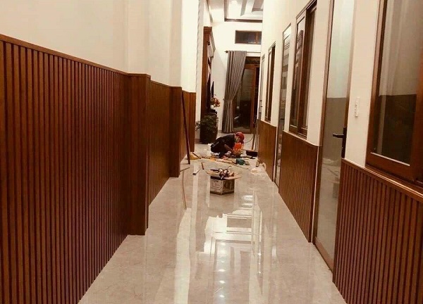 ốp chân tường chống ẩm