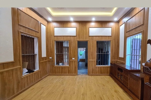 ốp tường nhựa giả gỗ đẹp