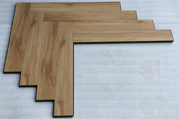 Sàn gỗ Kosmos xương cá X15-1