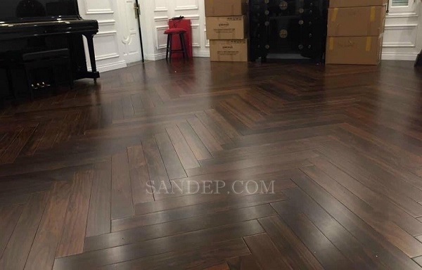 Sàn gỗ kỹ thuật xương cá Chiu Liu