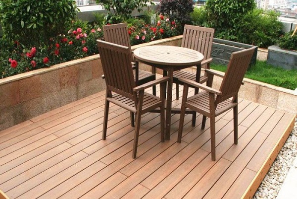 sàn gỗ ngoài trời điện biên