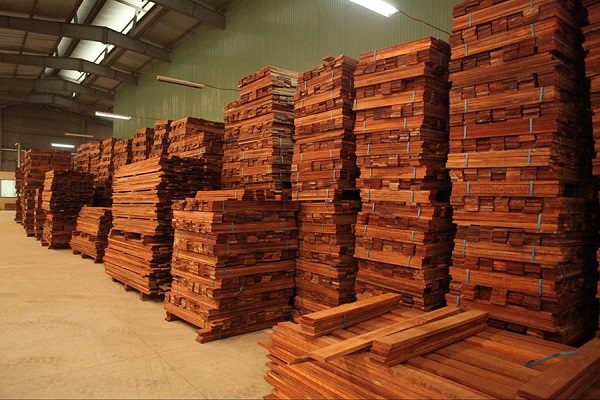 sàn gỗ tự nhiên đẹp cao cấp