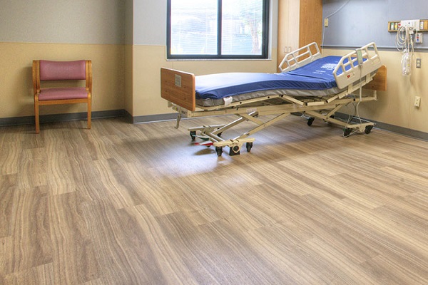 sàn nhựa giả gỗ bệnh viện