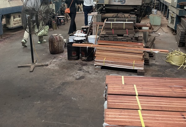 sản xuất sàn gỗ tự nhiên