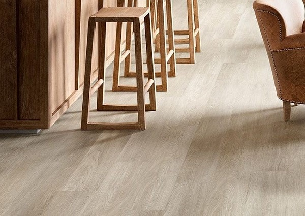 Sàn gỗ AlsaFloor Pháp lắp phòng bếp