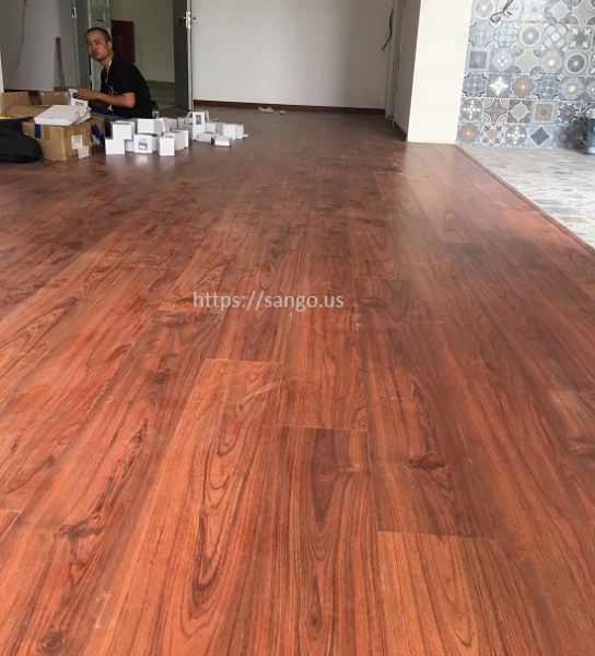 sàn gỗ Janmi chịu nước