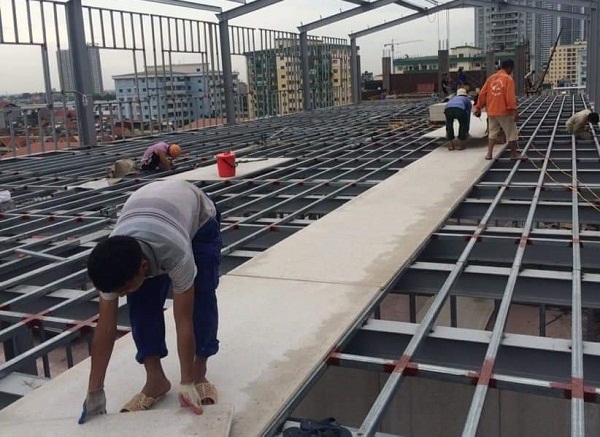 Thi công lát sàn bằng tấm cemboard nhập khẩu
