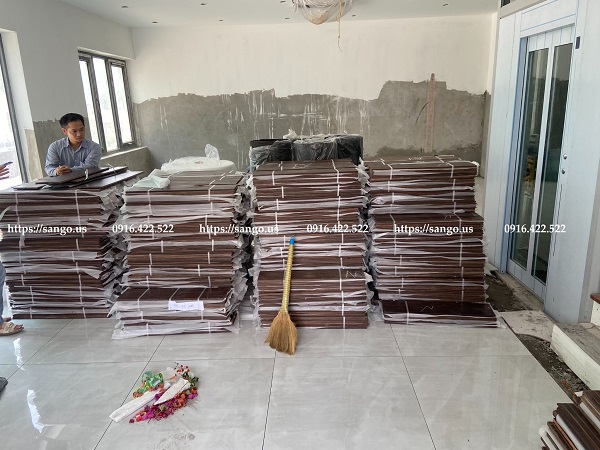 thi công sàn gỗ chiu liu tại Hà Nội