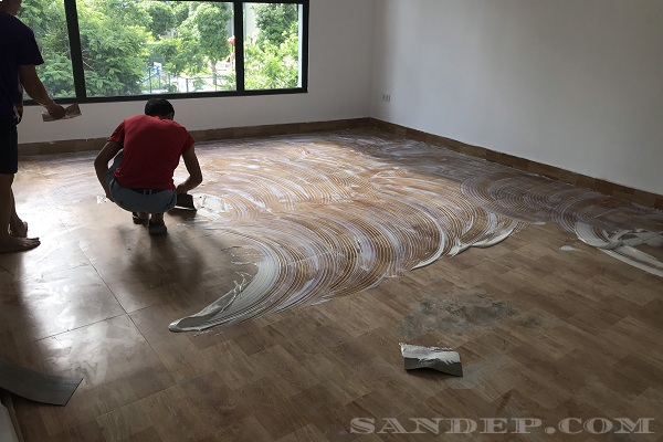 thi công sàn nhựa Thaifloor dán keo