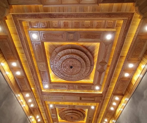 trần gỗ hương đá