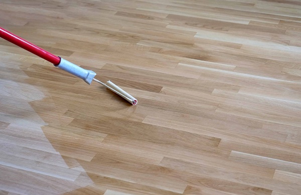 tự sơn sàn gỗ tự nhiên