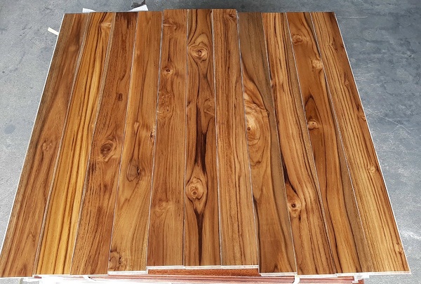 ván sàn gỗ teak